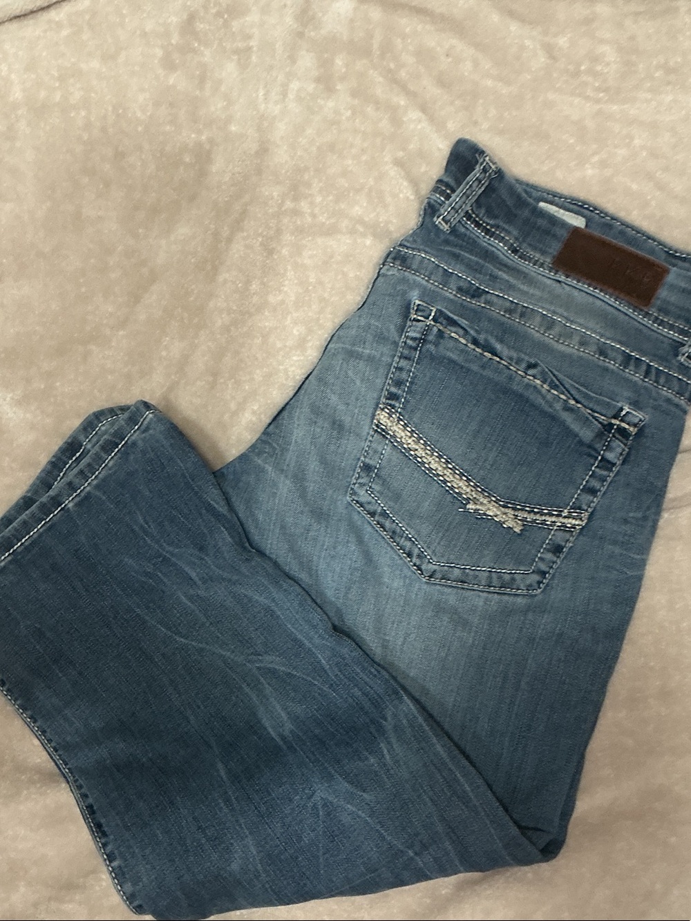 Women'sBKE Payton Capri - Classic Mid Wash
